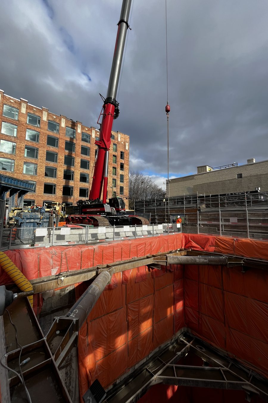 Looking across the shaft shoring